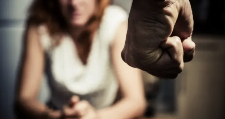 VIOLENCIA DE GÉNERO: GOLPEÓ A SU PAREJA, VOLVIÓ A PRISIÓN Y HUBO OTRAS TRES DETENCIONES EN UN MISMO DÍA